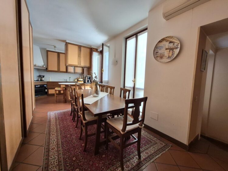 4 cucina (4) 1775815345 gallery 750x563